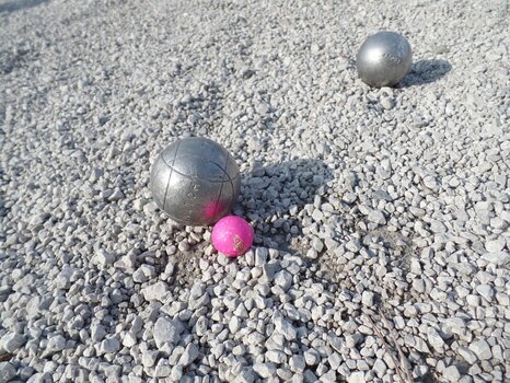 Retour sur les Puces et les concours de Pétanque 